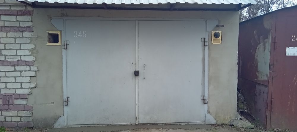 Продам гараж коп.Металлист