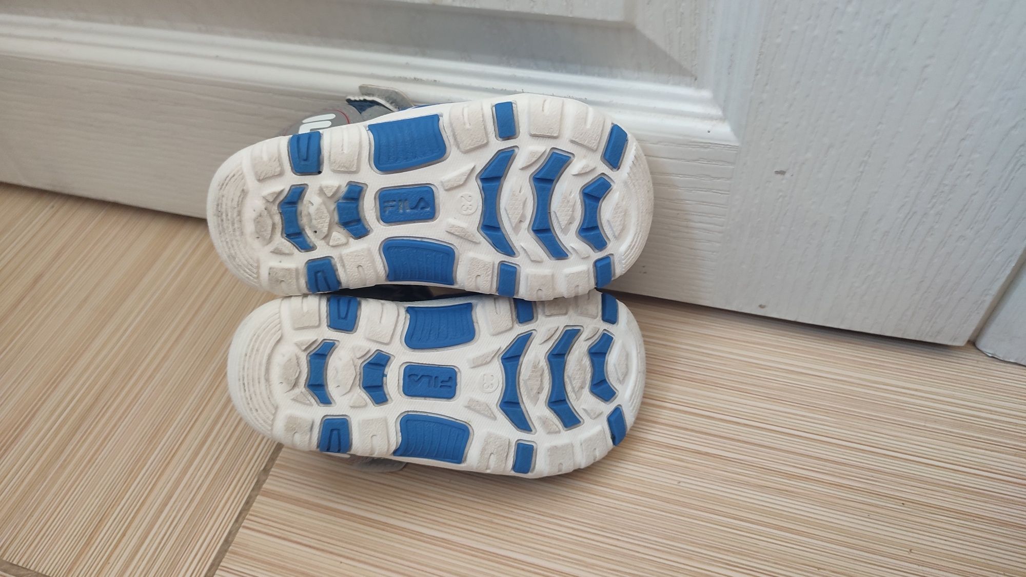 Сандалі босоніжки Fila, 23 р., 15,5 см