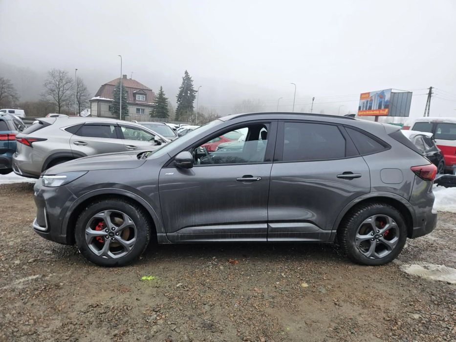 Ford Kuga 2.5 hybryda  2025 nowy model  ST-LINE X  Europa