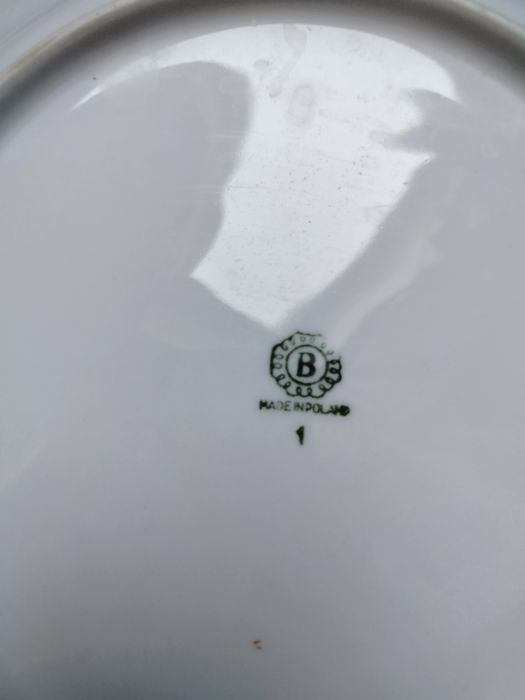 Zestaw trzech talerzy. Unikatowe