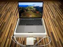 Apple MacBook Pro 13 z Touch Bar