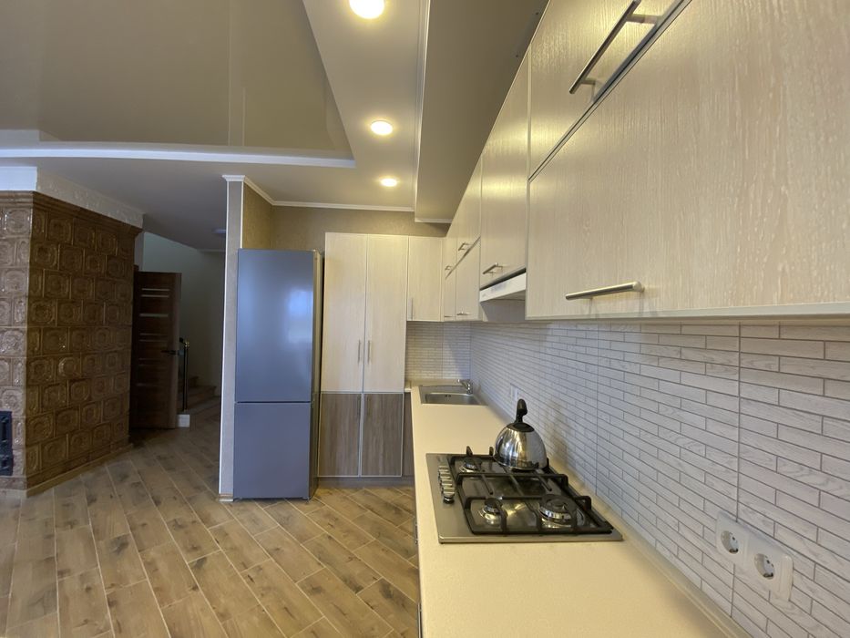 Таунхаус з міськими комунікаціями