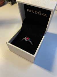 Кільце Pandora червоне серце розмір 19.0