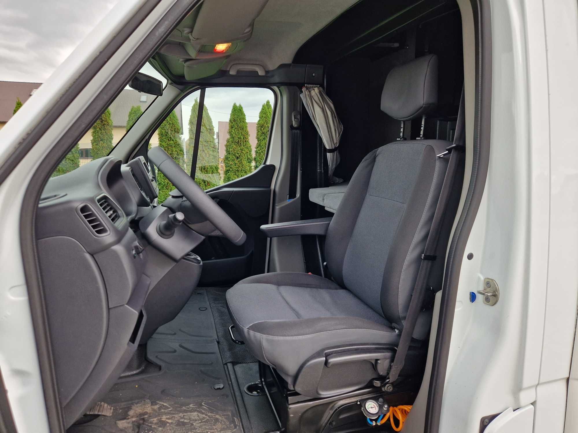 Renault Master Spojtrak Wejkama Międzynarodówka Kurnik 2xAKU Poduszki