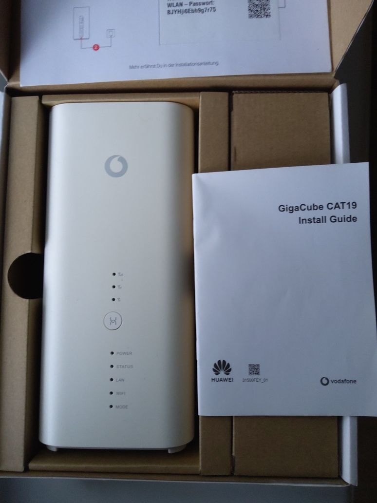 Huawei B818-263 Gigacube Cat19 LTE Router / agregacja pasm