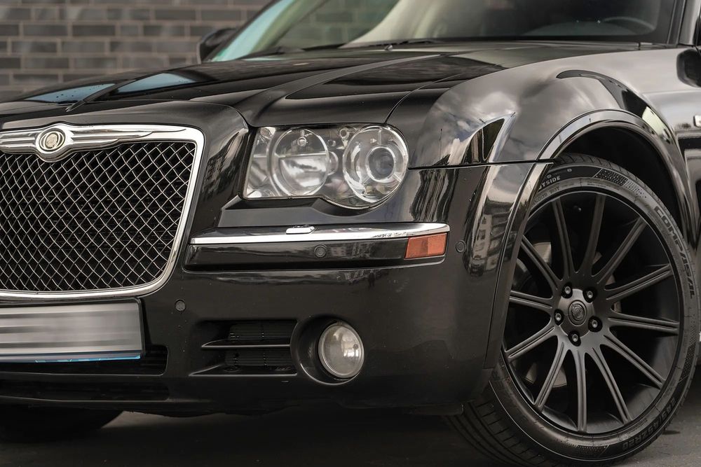 Chrysler 300C SRT 300C 3.0CRD LIFT czarne kombi sprowadzony nowe ALU 20