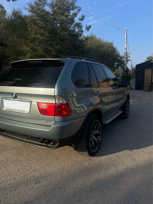 BMW X5 4.4i V8 – Luxo, Potência e Conforto!