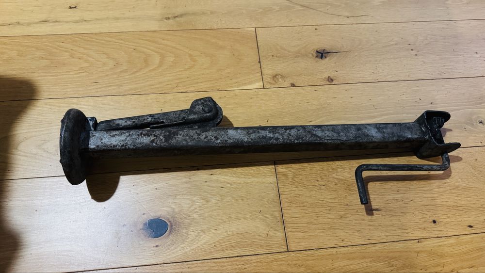 Oryginalny lewarek do trabant wartburg