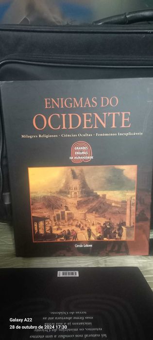 Mónica Bello - Colecção Enigmas