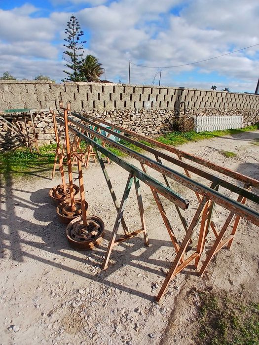 Cavaletes e preguiças para oficina