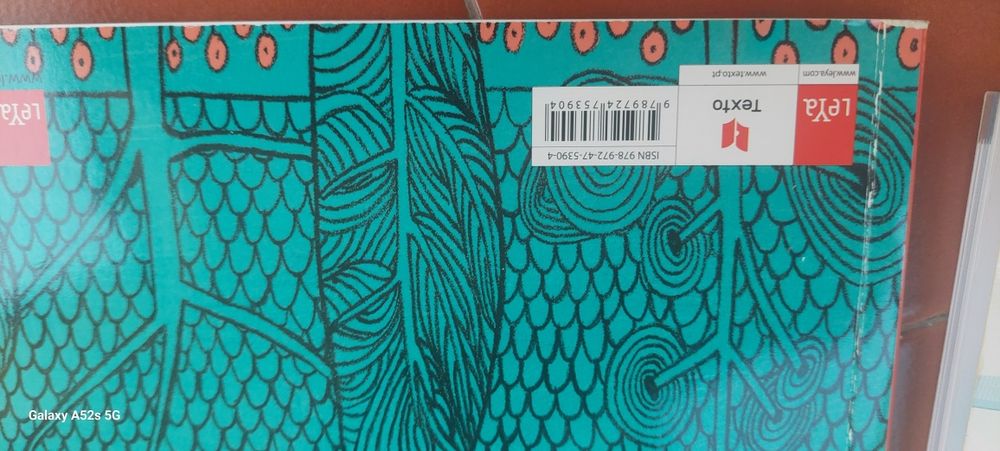 vendo cadernos de atividades em bom estado (nenhum está marcado)