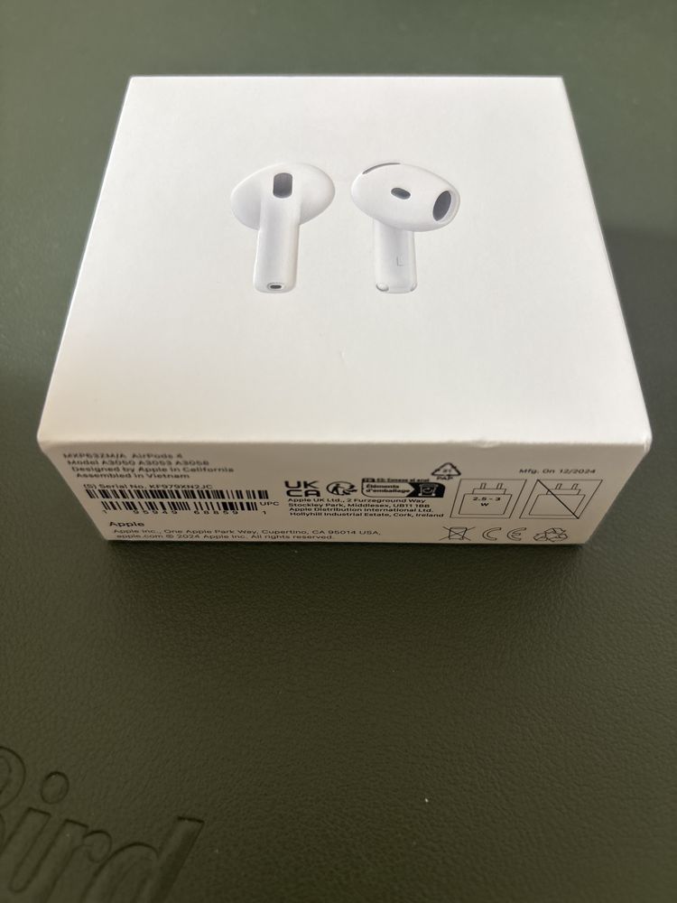 Airpods 4 - Apple