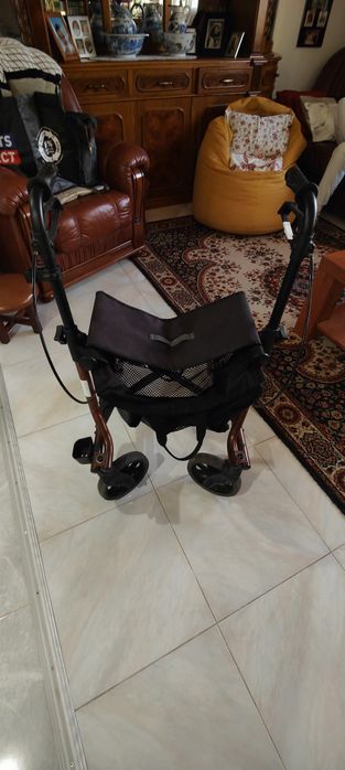 Andarilho de alumínio