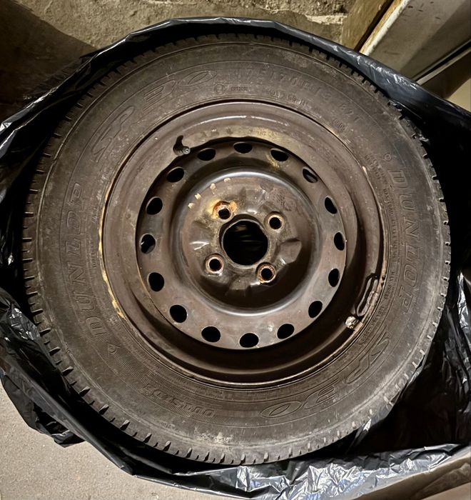 Komplet 4 kół stalowych z oponami Dunlop 175/70 R13 82T