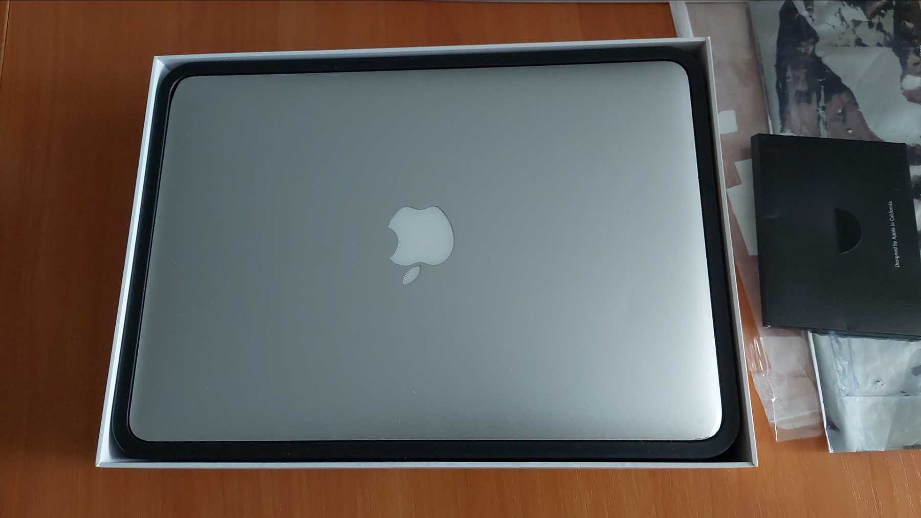 MacBook Pro 13 A1502 Retina Early 2015.Повний комплект.