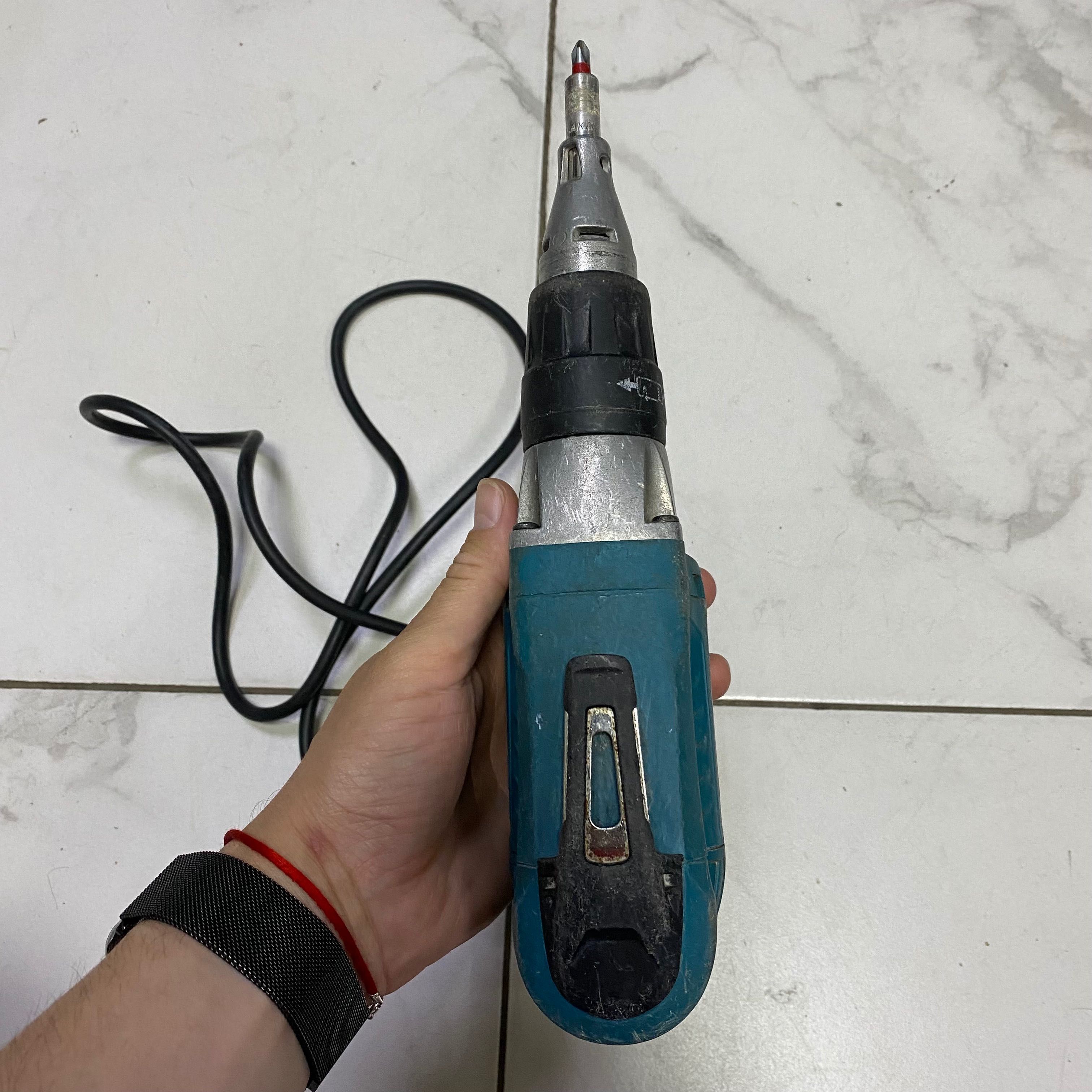 Сетевой шуруповерт для гипсокартона Makita FS6300