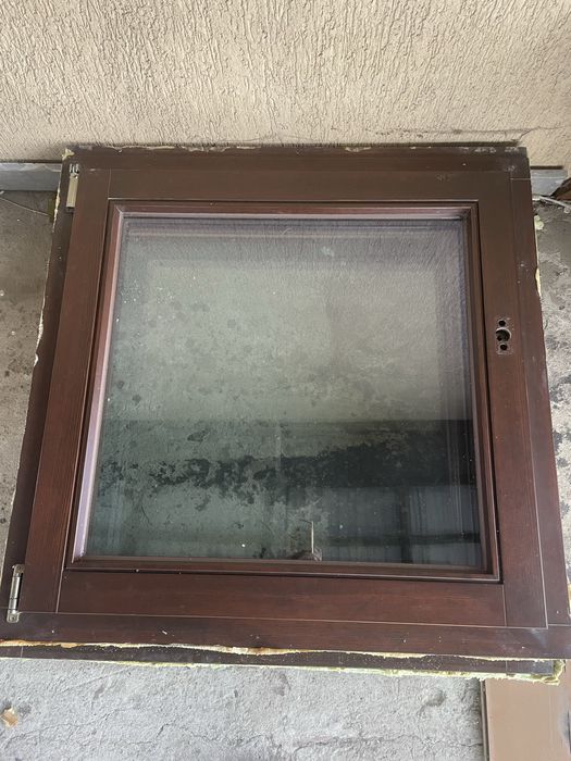 Okno drewniane 89x89cm