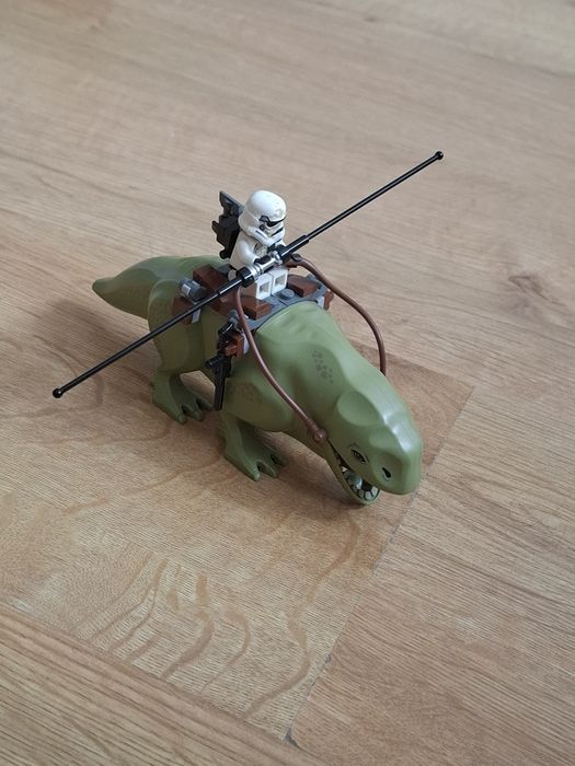 Lego Star Wars sandtrooper dewback 75052