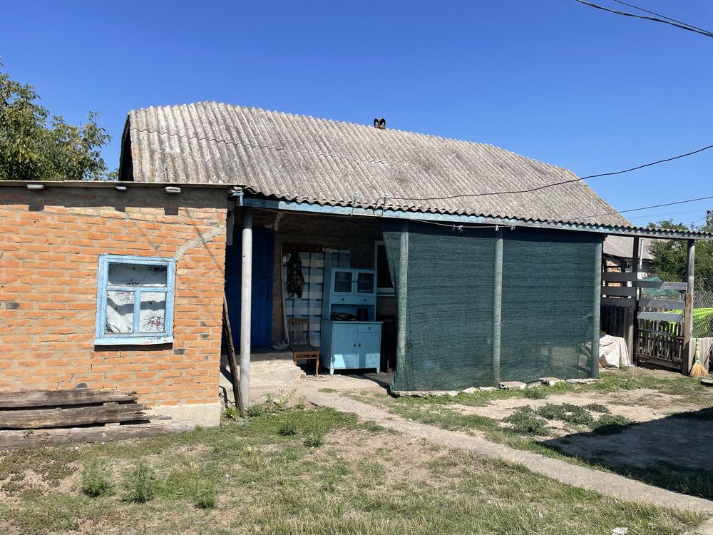 Продам будинок під ремонт в с.Гайвороні