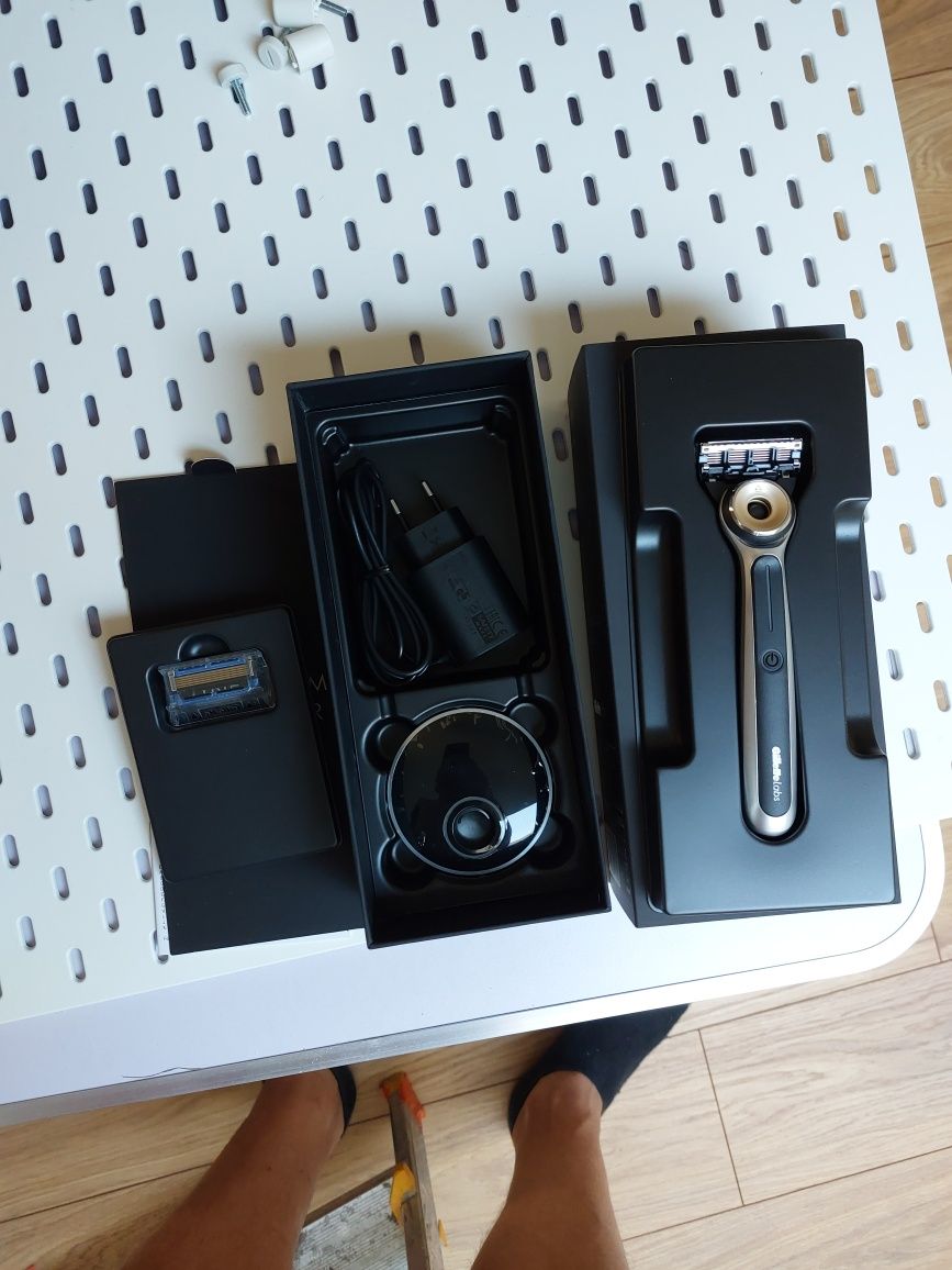 Gillette Razor Heated Labs podgrzewana maszynka Fusion