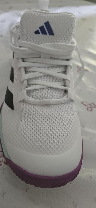 Vendo Adidas Court Team 2.0