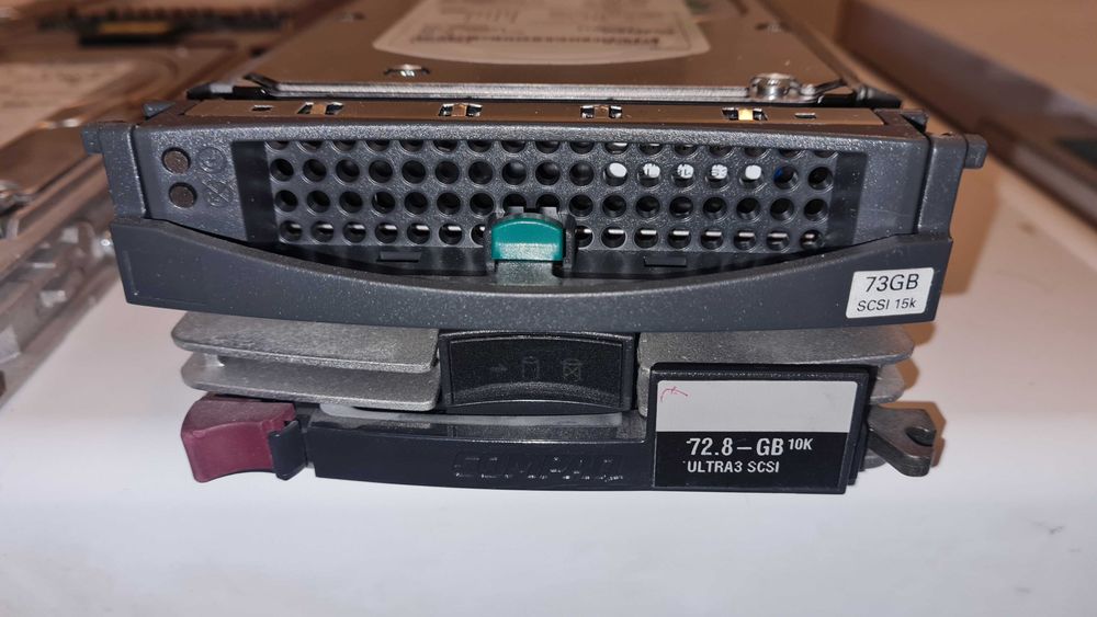 Discos SCSI de 72GB e 36GB