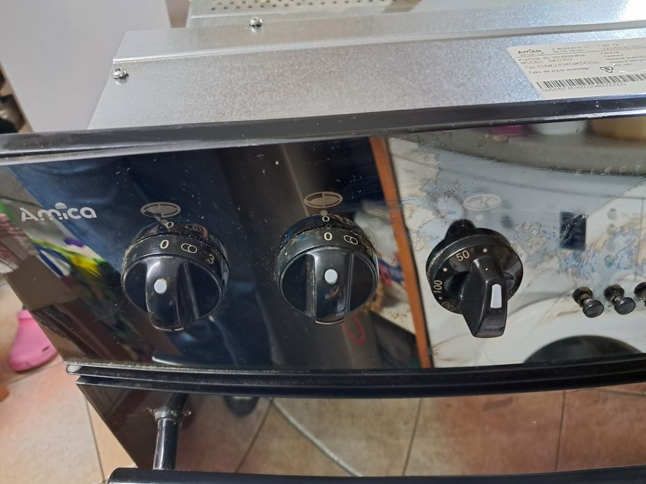 Piekarnik do zabudowy Amica z płytą ceramiczną