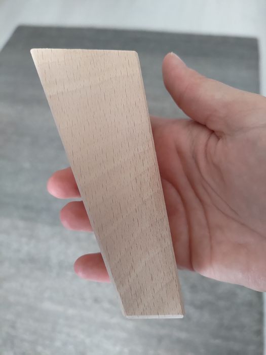 Noga bukowa skośna trapez 10 cm