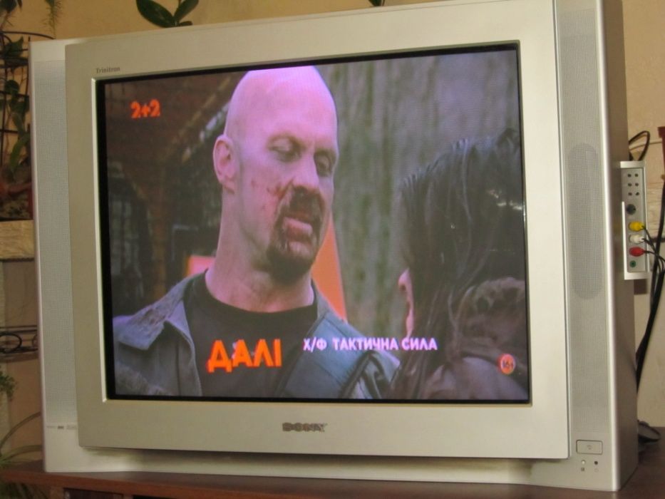 Телевізор SONY Trinitron,і NOKIA hotel tv
