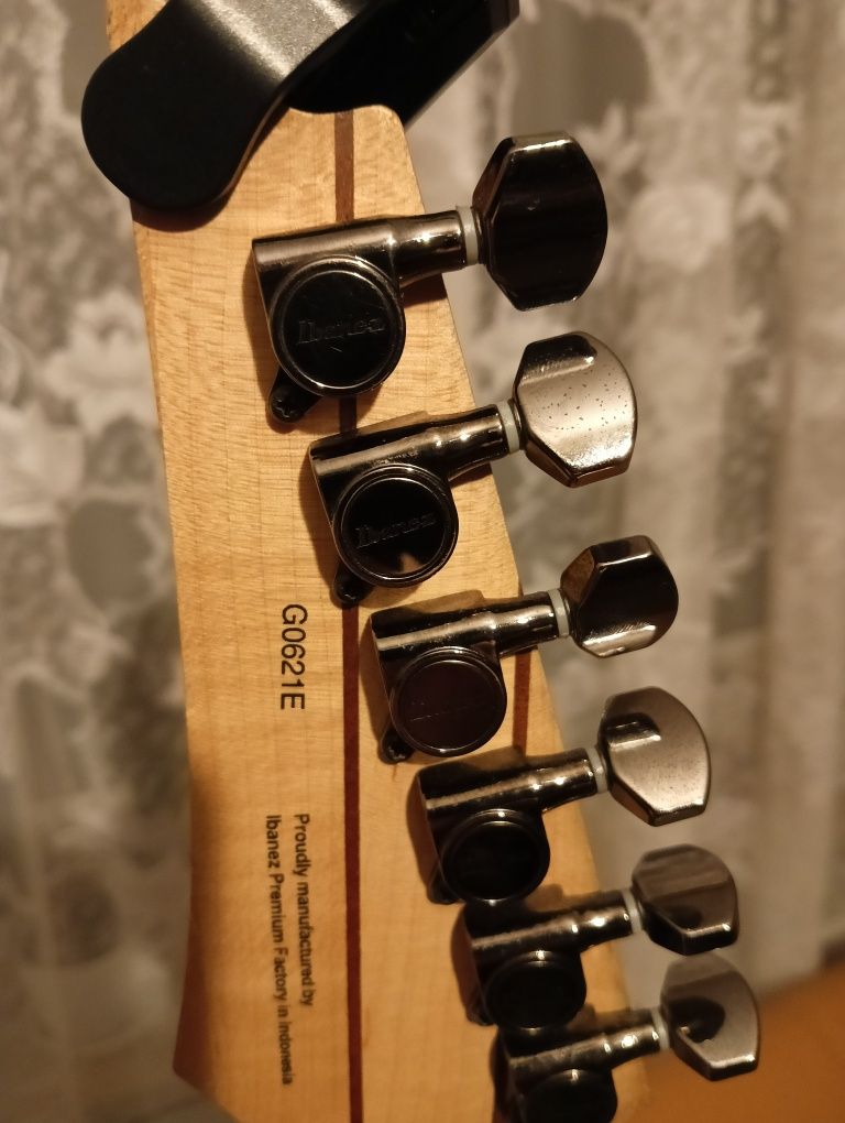 Ibanez RG 721RW premium