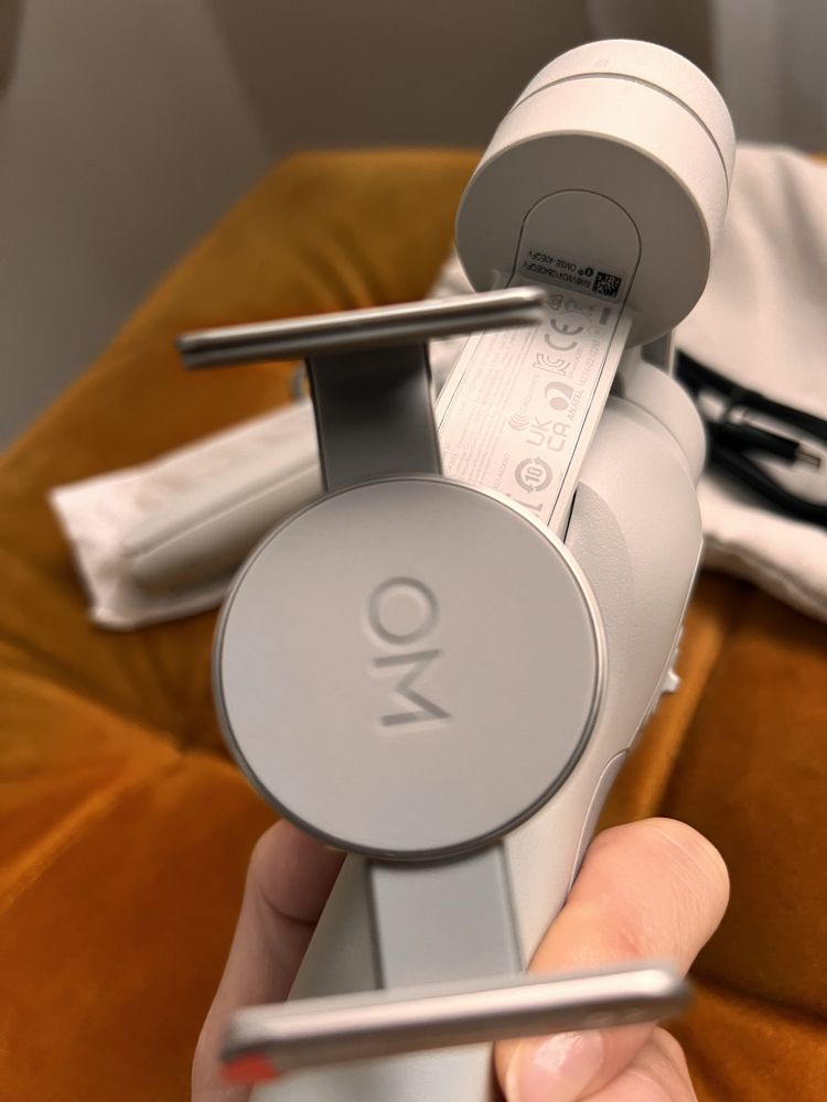 Gimbal DJ Osmo Mobile SE