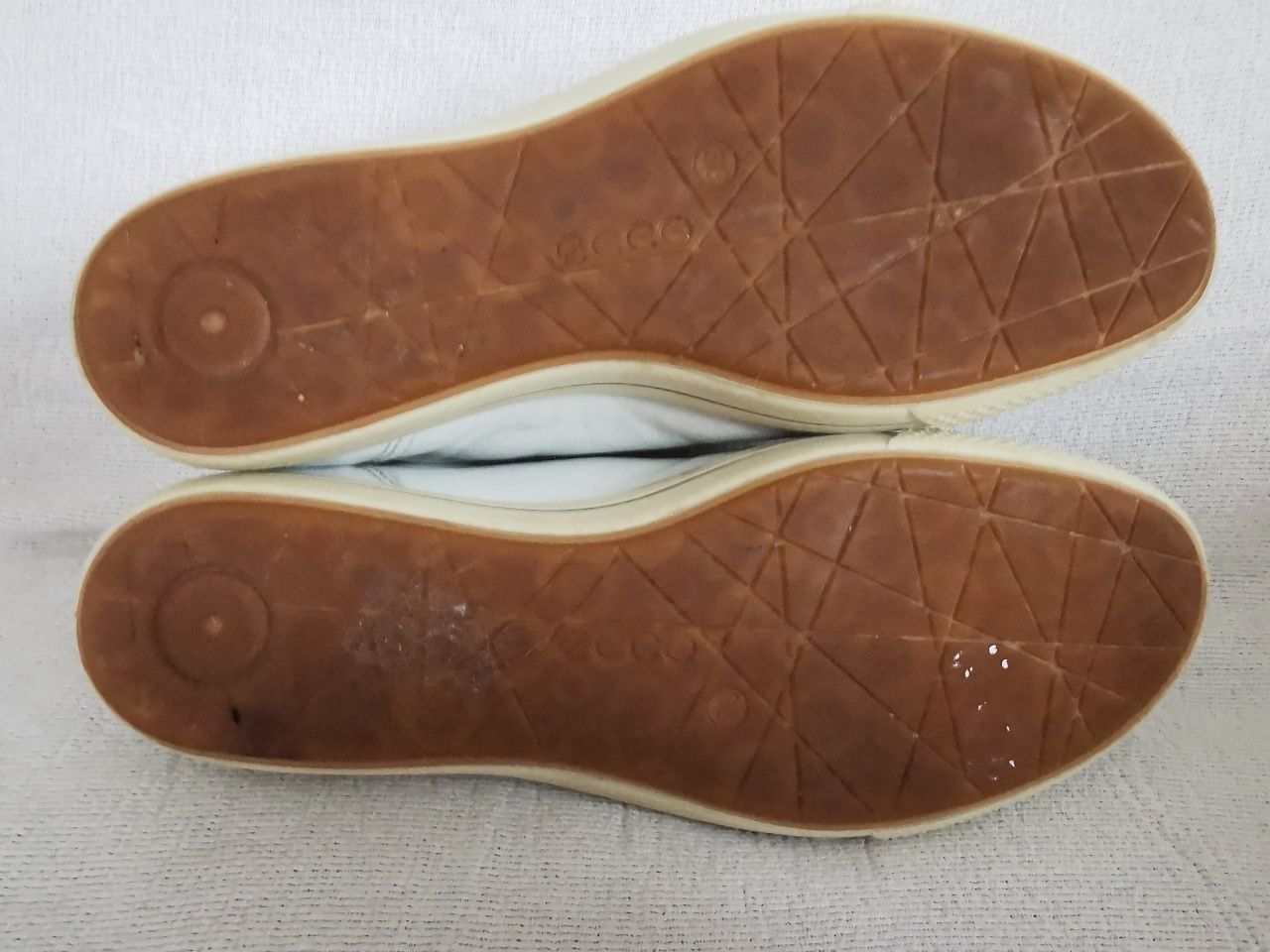 Ecco Summer Zone lekkie skórzane sneakersy trampki tenisówki 38