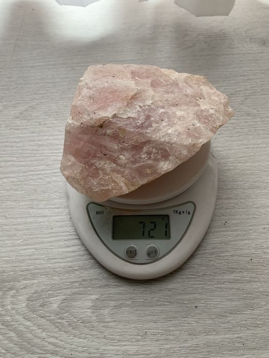 quartzo bruto natural rosa de 721 gramas