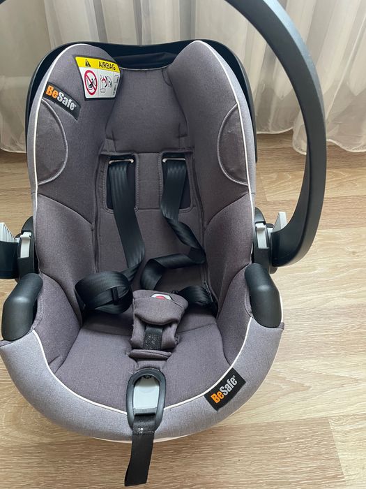 Дитяче автокрісло