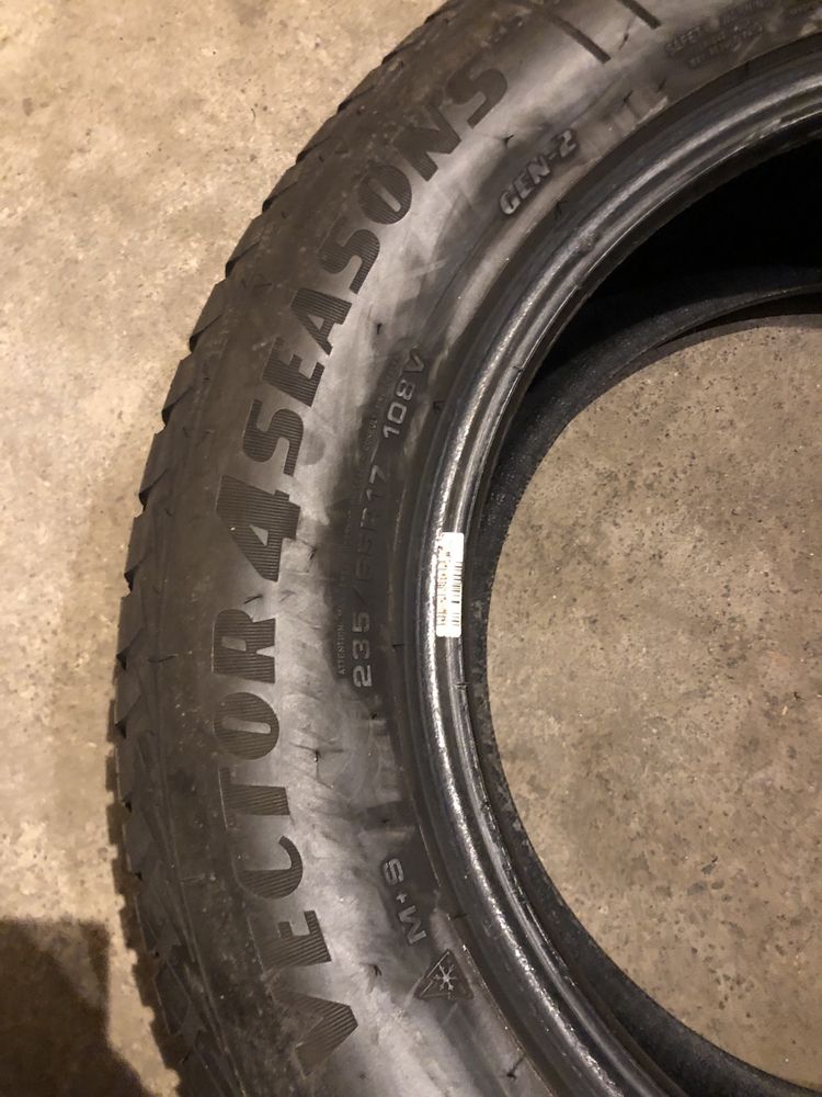 1 opona wielosezonowa Goodyear Vector 4 Seasons 235/65R17 108V