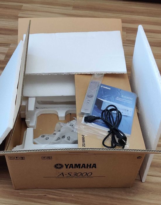Wzmacniacz -  Yamaha a-s 3000 - Stan Sklepowy..