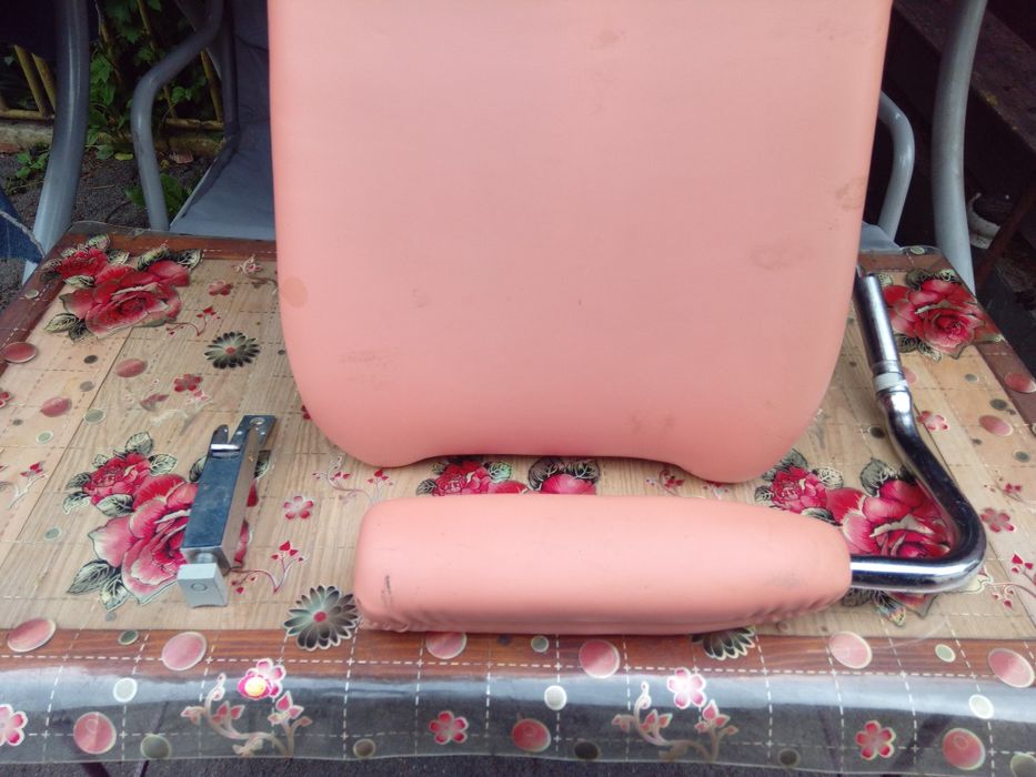 Продам стоматологічне крісло /вживане/ вхорошому стані