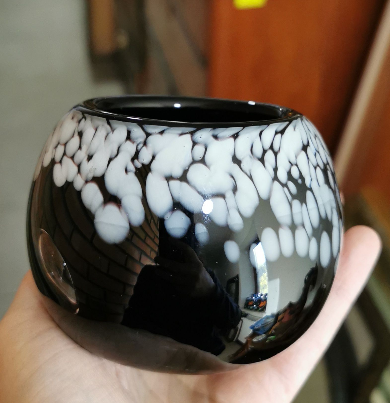 Dekoracja kula wazon wazonik świecznik szklany nietypowy czarny biały