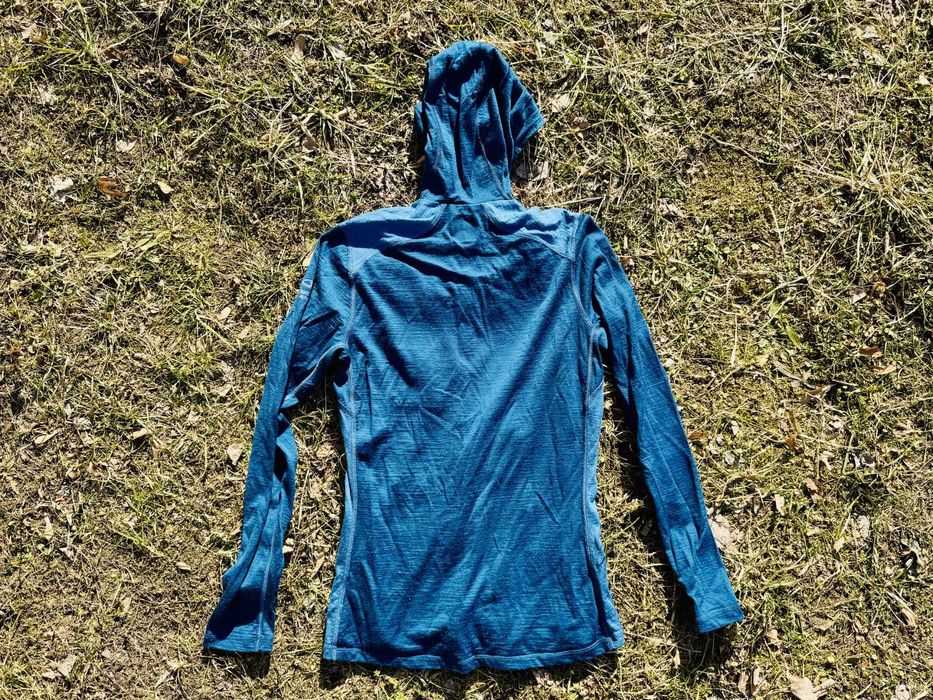 Жіноча термобілизна,термокофта,худі на мериносі Icebreaker bodyfit 200