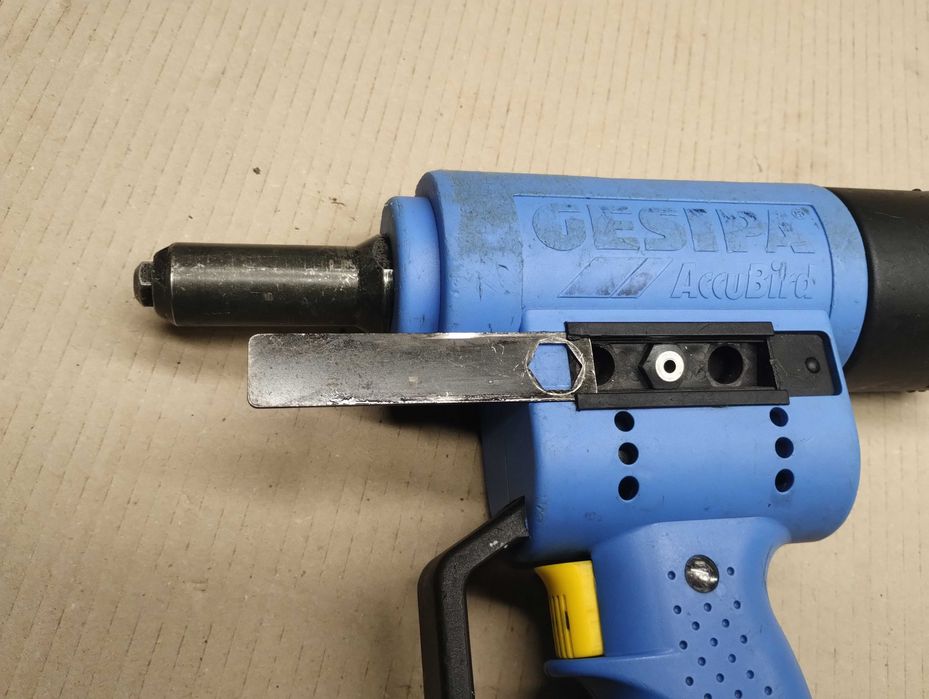 GESIPA Nitownica akumulatorowa AccuBird  zestaw