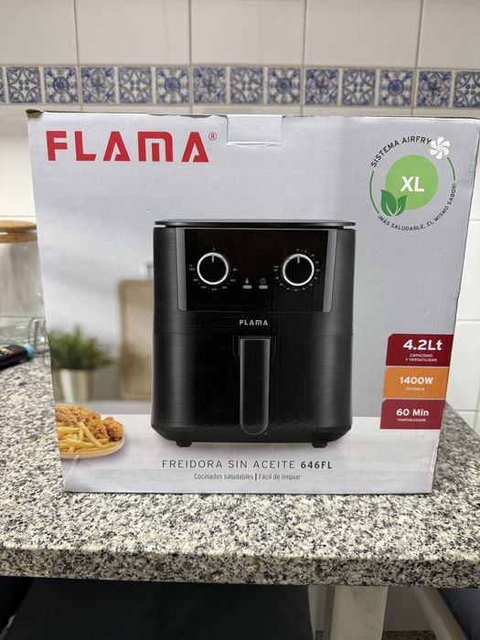 Airfryer nova em caixa