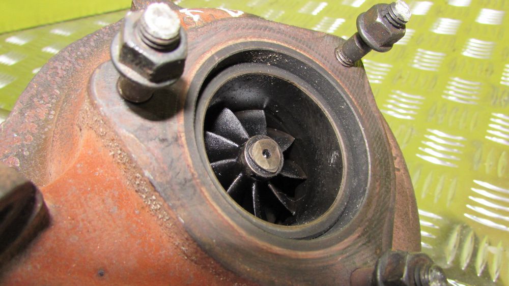 Турбіна Volkswagen Touareg NF 2010-2014 Турбина Туарег CASA 3.0 нф1