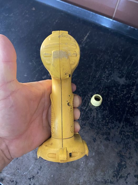 Шуруповерт dewalt