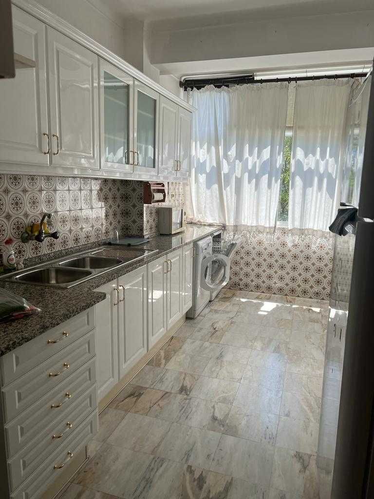 Quarto - 400€ Queluz-Massamá