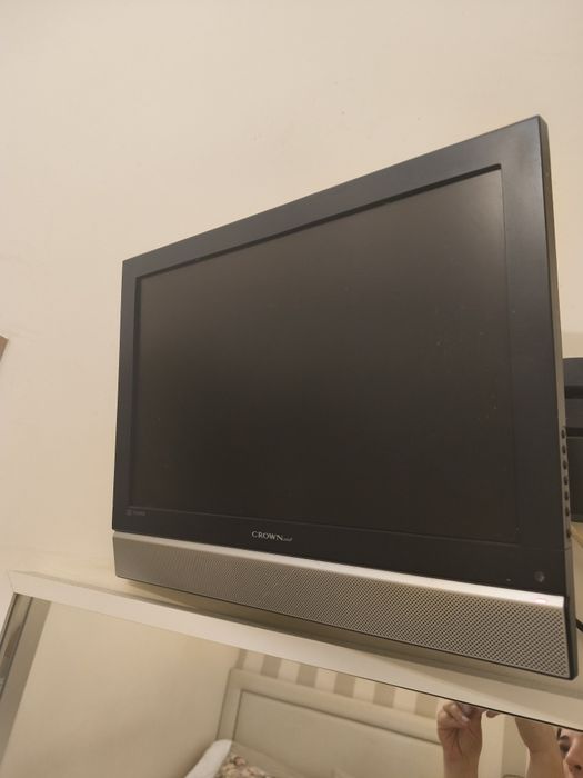 Vendo TV  marca Crown
