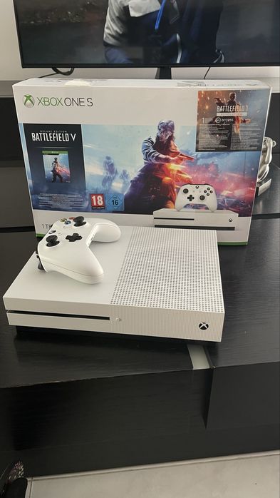 Xbox OneS  ( Como novo )