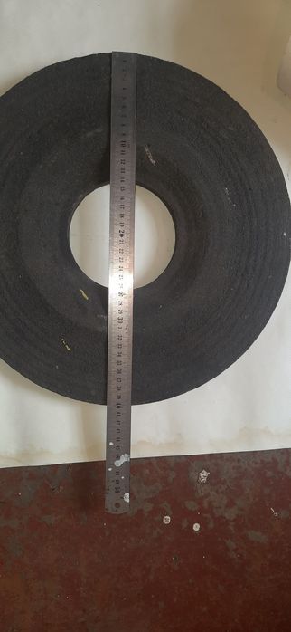 Круг абразивный шлифовальный 400х28х127новый