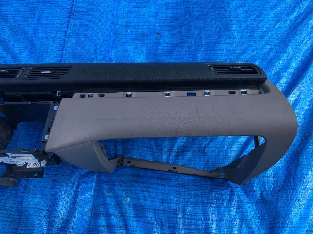 Deska Rozdzielcza Kokpit Vw Passat B6 Indir Latte