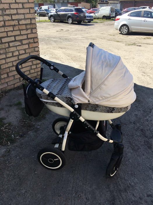 Универсальная коляска 2 в 1 Lonex Speedy Verts Light Vogue