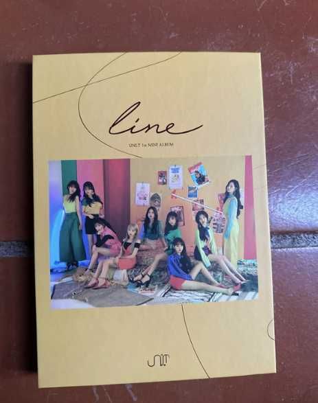 Álbum kpop - uni.t line